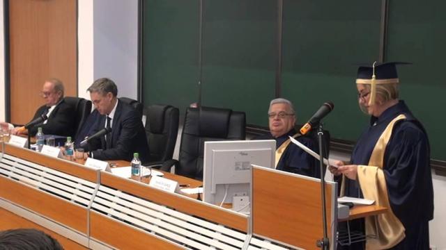 Embedded thumbnail for Simon Hix receives an honorary doctorate from SNSPA in Bucharest